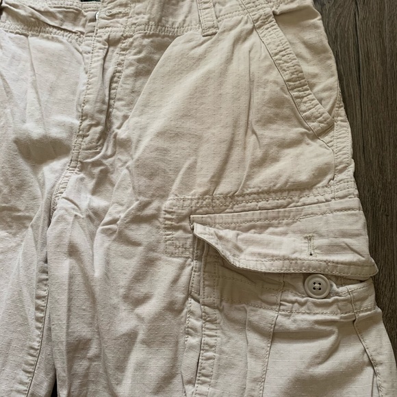 Men’s Bass short - Picture 2 of 6